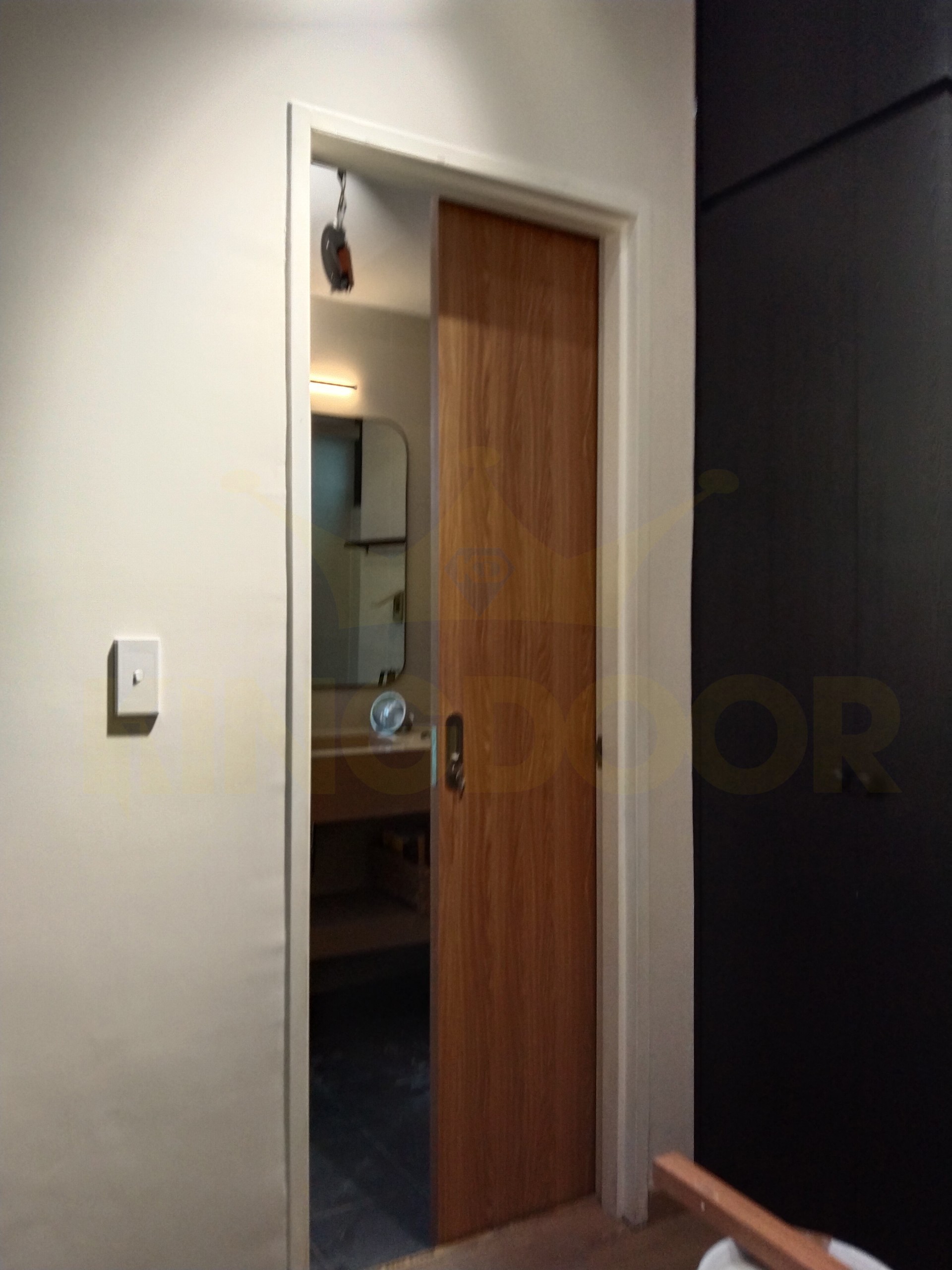 Cửa lùa nhựa composite