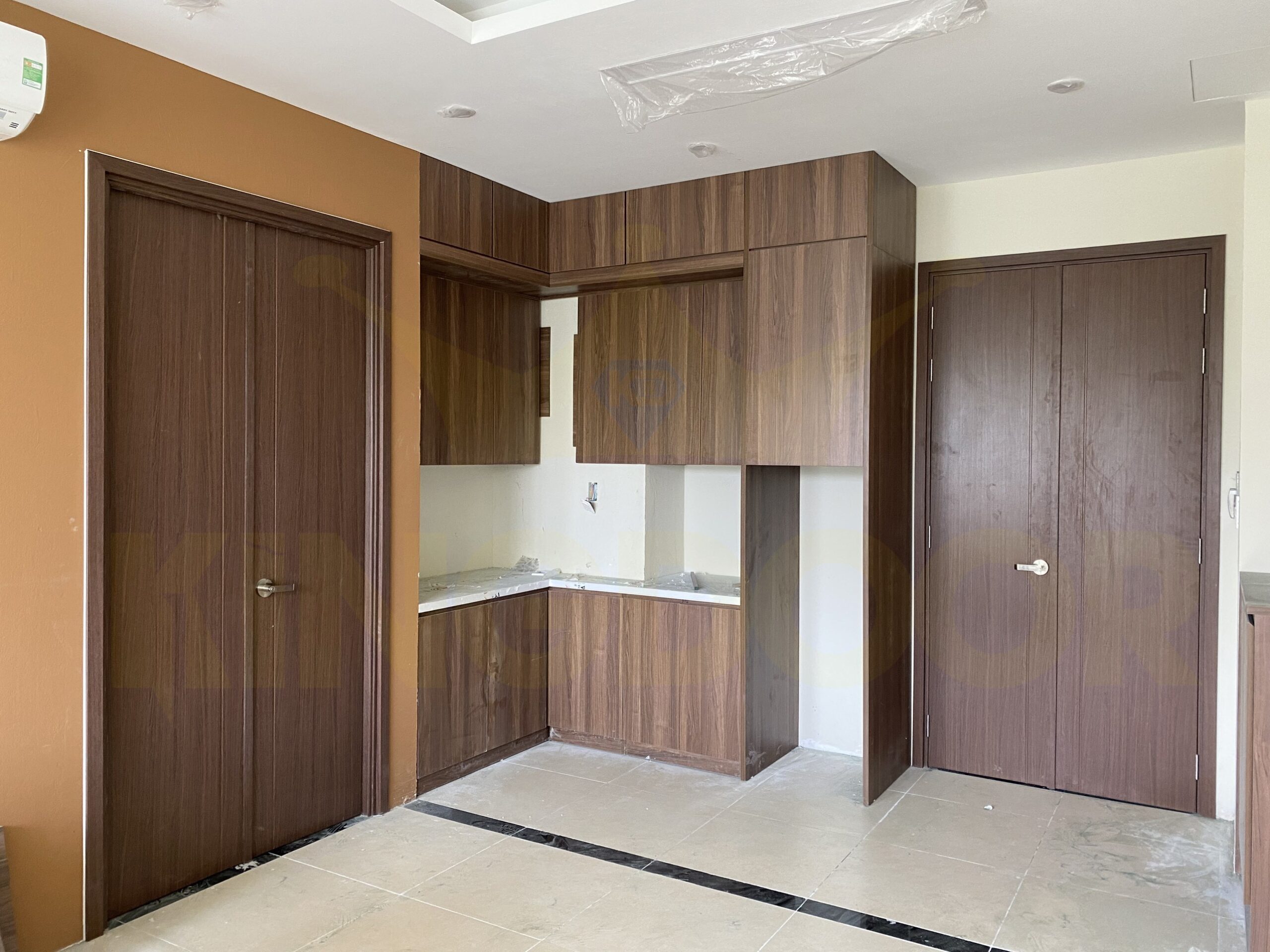 Cửa nhựa composite 2 cánh đều