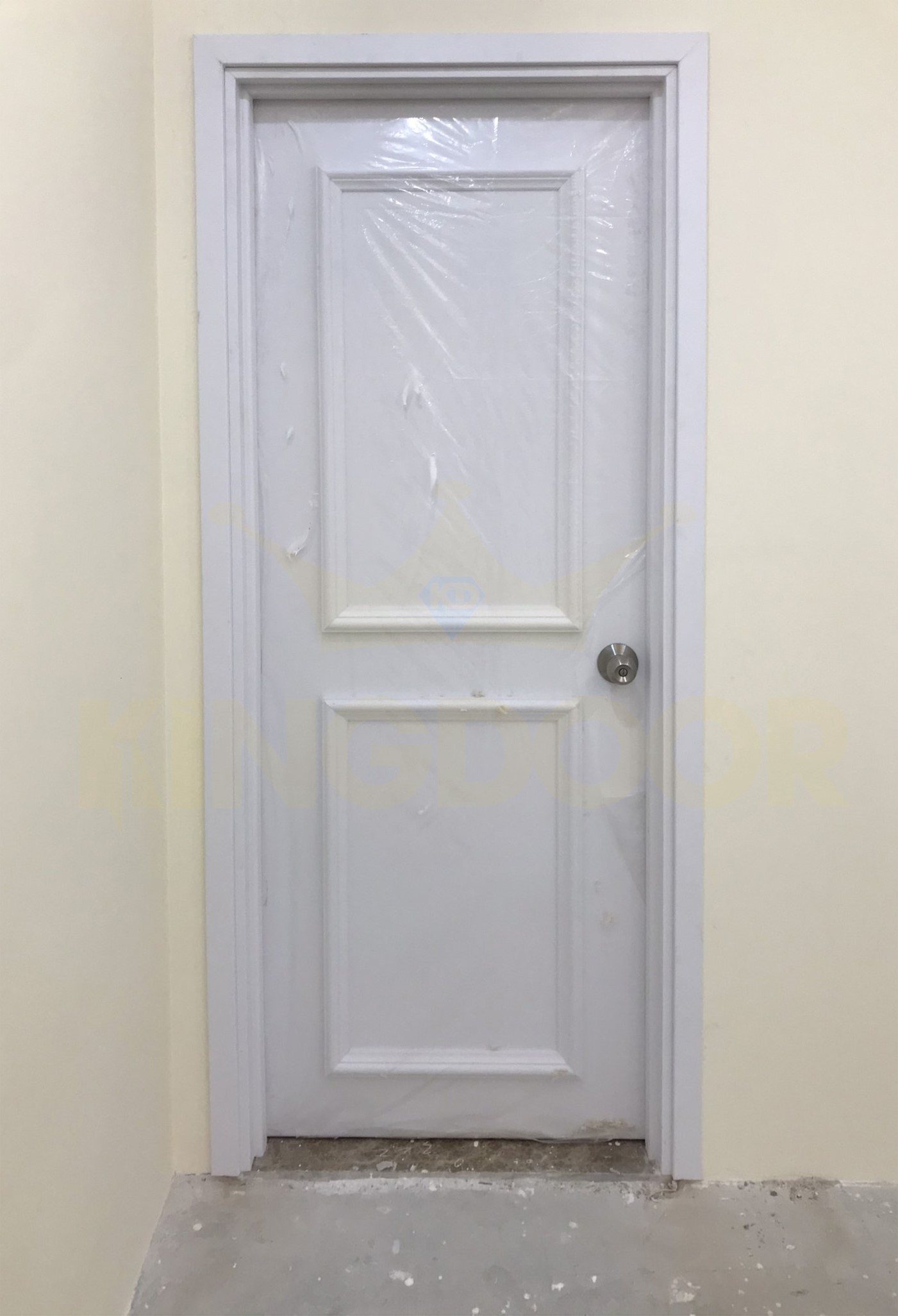 Cửa nhựa composite sơn Pu trắng - phào chỉ nổi tân cổ điển