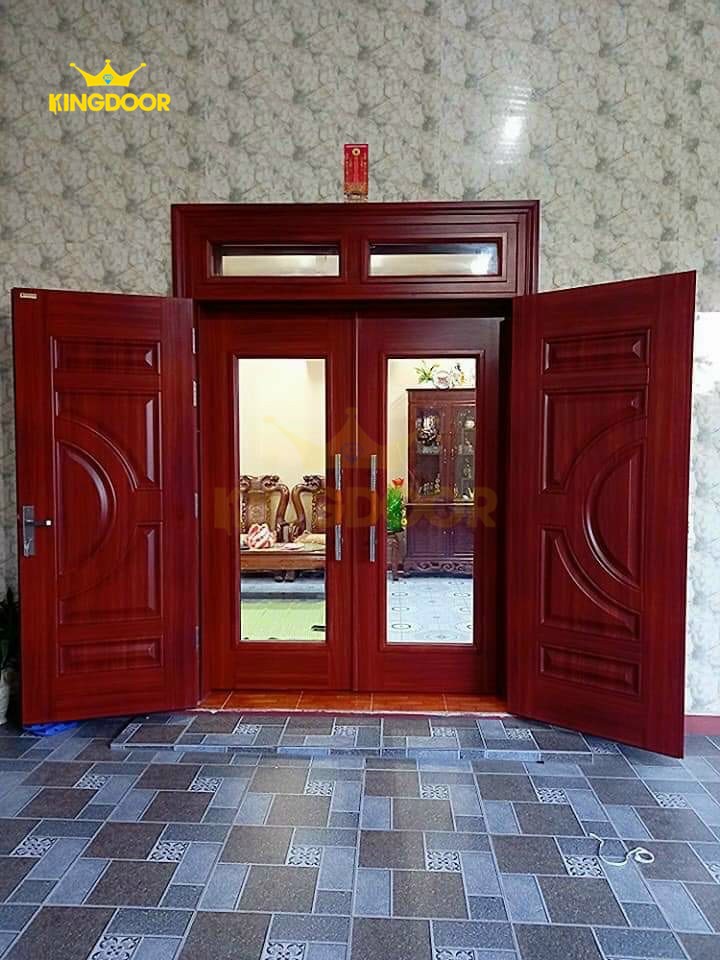Nội, ngoại thất:  Mẫu cửa thép vân gỗ đẹp – Cửa thép giá rẻ Cua-thep-van-go-luxxury-vach-kinh-thuy-truc-5
