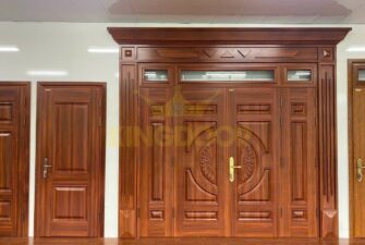 Cửa thép vân gỗ