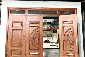 Cửa thép vân gỗ tại Bình Thuận