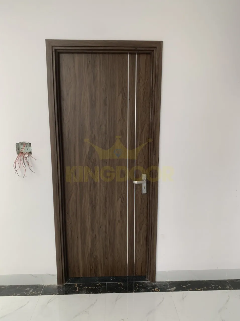 Cửa nhựa composite chỉ nhôm