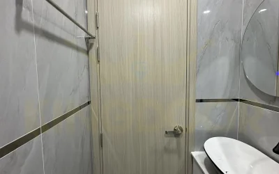 cửa nhựa composite nhà vệ sinh