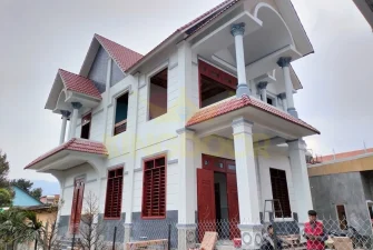Cửa thép vân gỗ có bị rỉ sét không