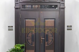 Cửa thép Classic hai cánh lệch - họa tiết chữ thọ vân mây