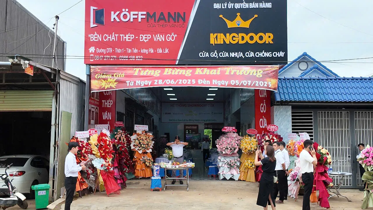 Khai trương showroom Kingdoor Đăk Lăk