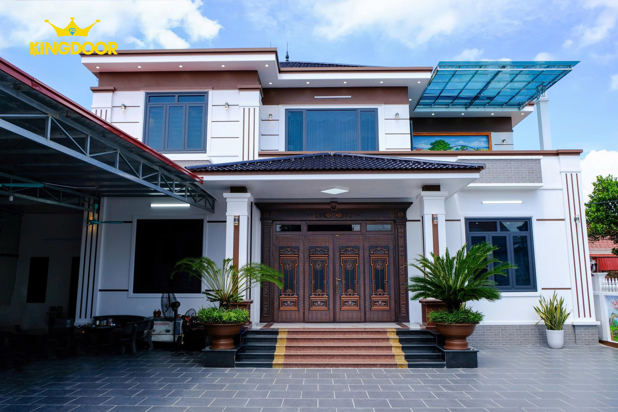 Công trình cửa thép vân gỗ Classic Hải Đăng Kingdoor