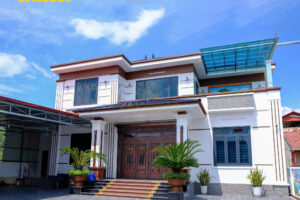 Công trình cửa thép vân gỗ Classic Hải Đăng Kingdoor