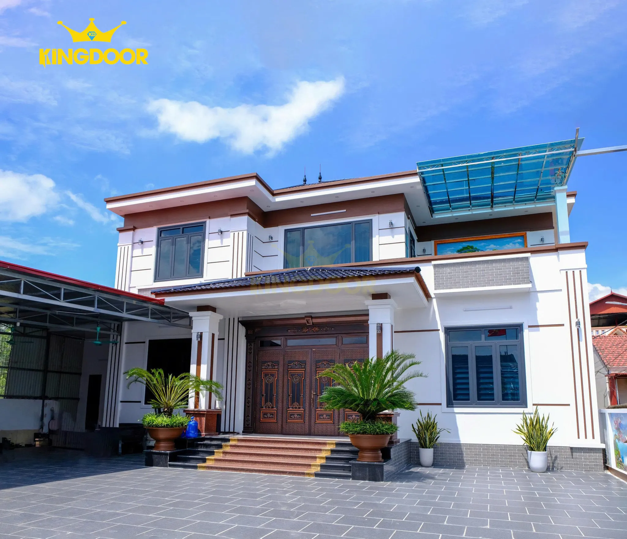 Công trình cửa thép vân gỗ Classic Hải Đăng Kingdoor