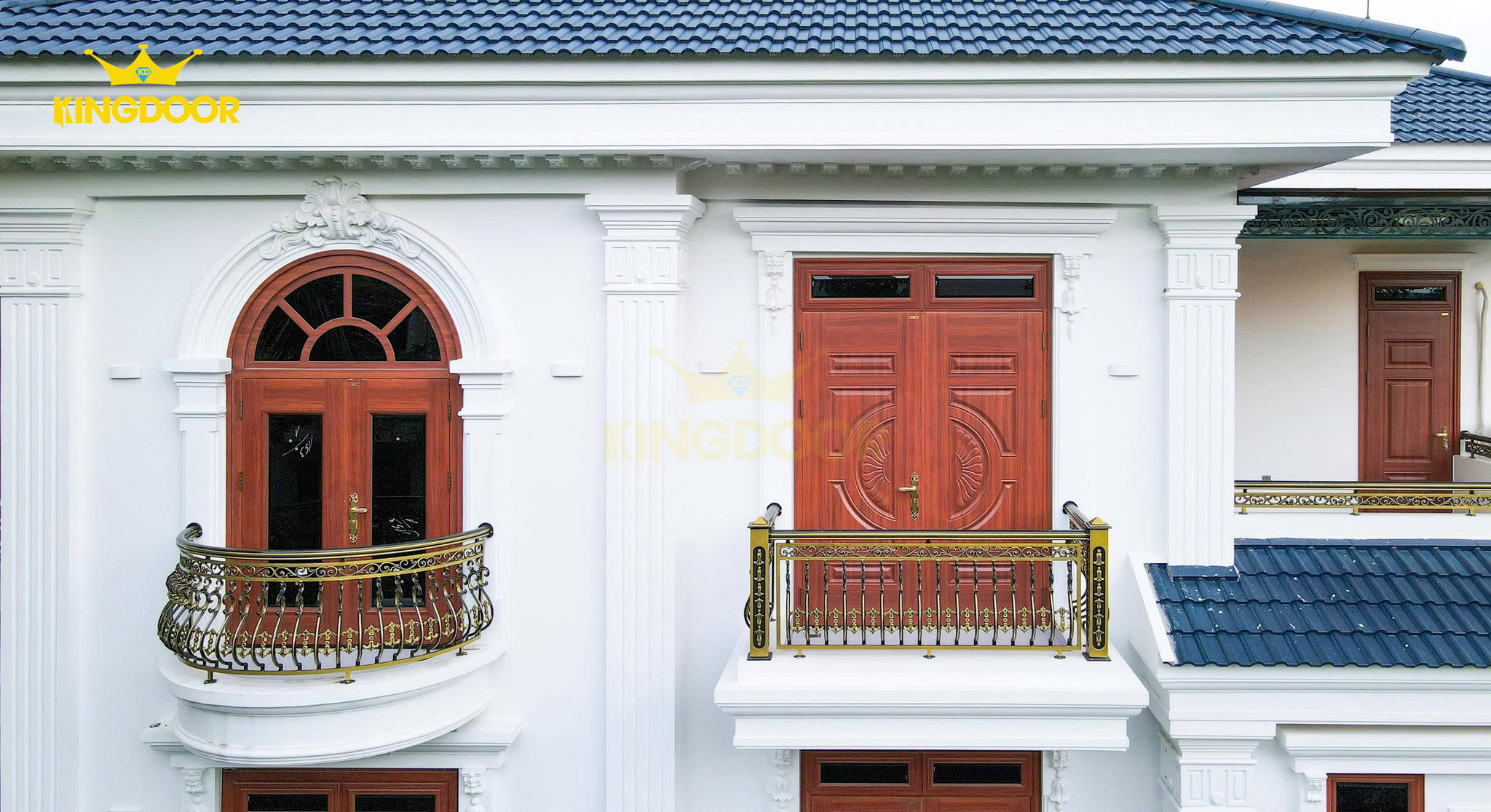 Cửa thép vân gỗ 2 cánh