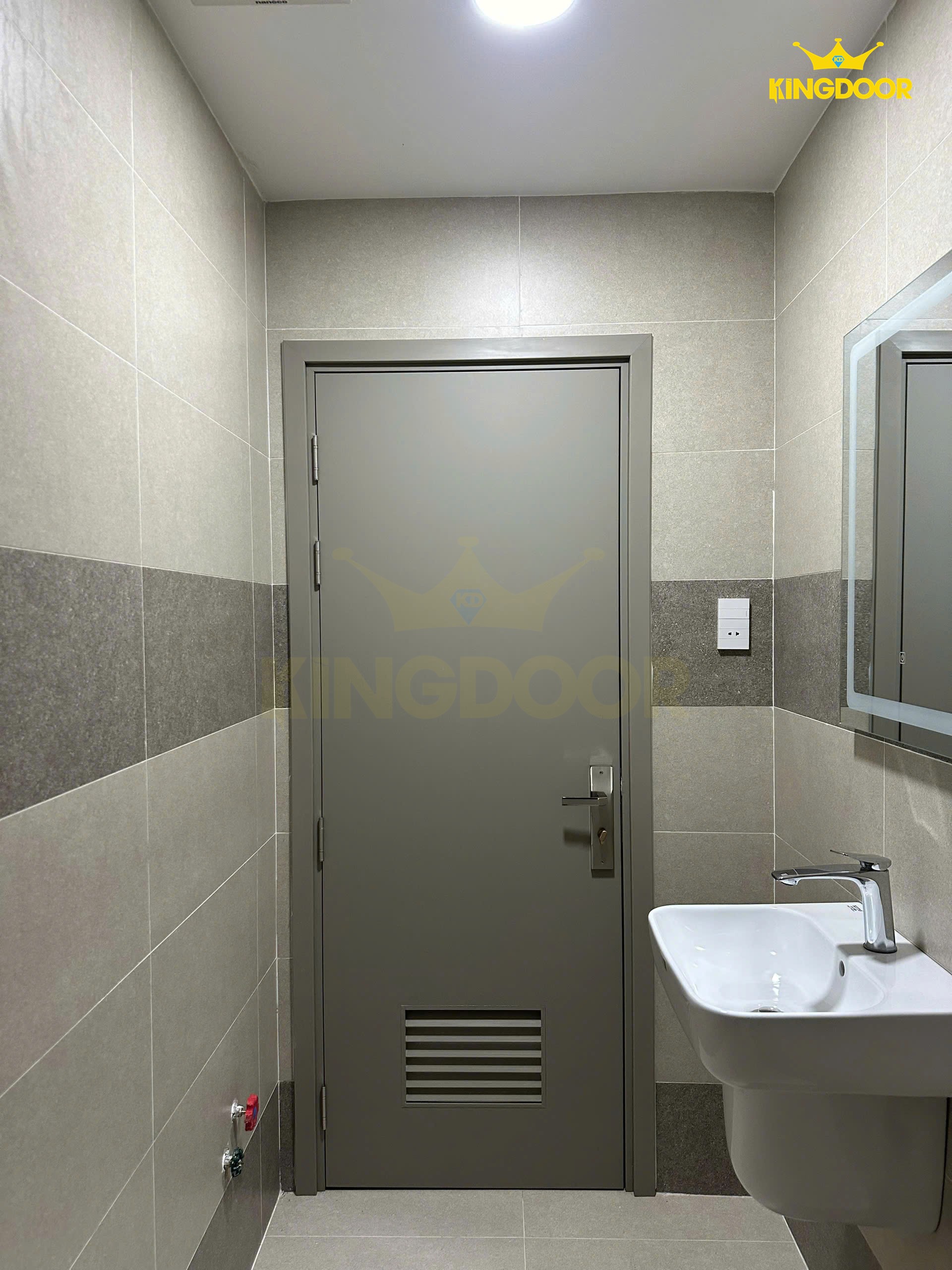 Cửa nhựa Composite có lá sách cho nhà vệ sinh.